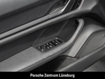 صورة مصغرة 26 لـ 2022 Porsche TAYCAN