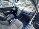 Toyota Corolla Verso 2.2 D-CAT Sol Klimaaut.7-Sitzer - Toyota Corolla Verso Sol mit Diesel-Antrieb