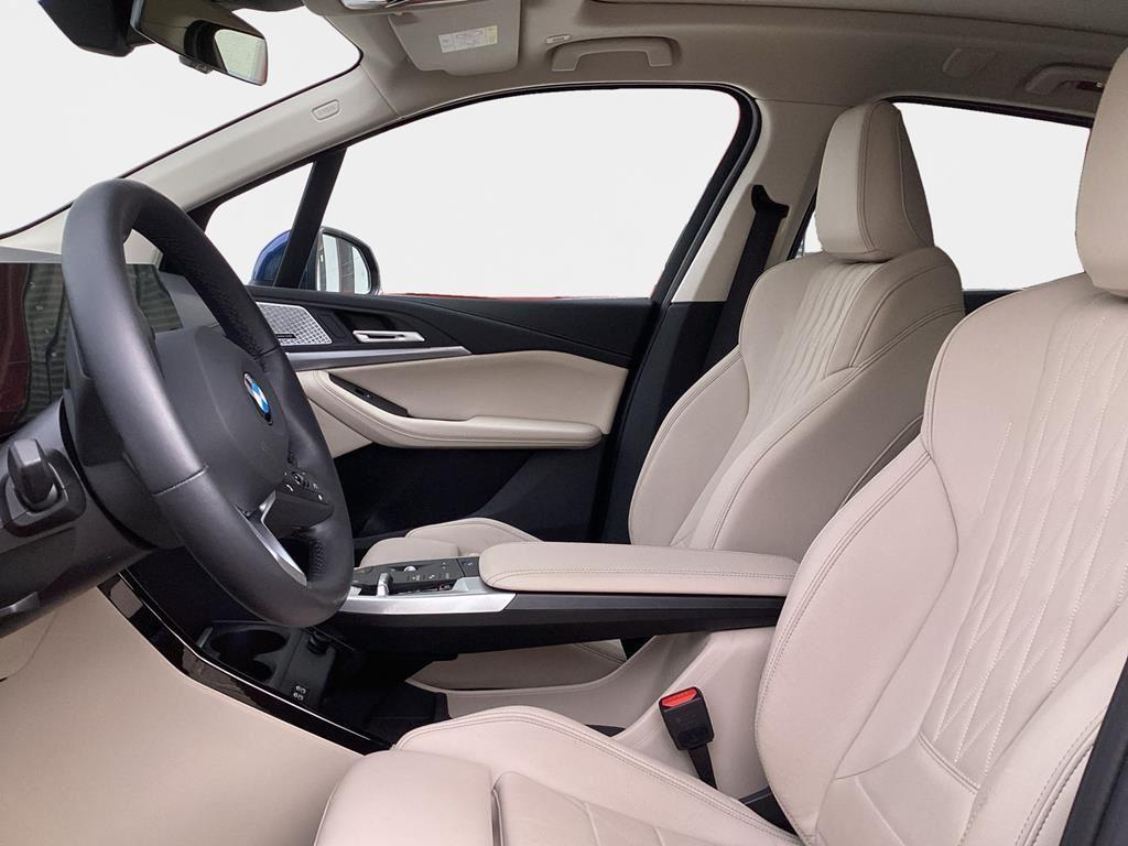 BMW 223d xDr. Active Tourer Luxury Line AHK+Pano+ACC