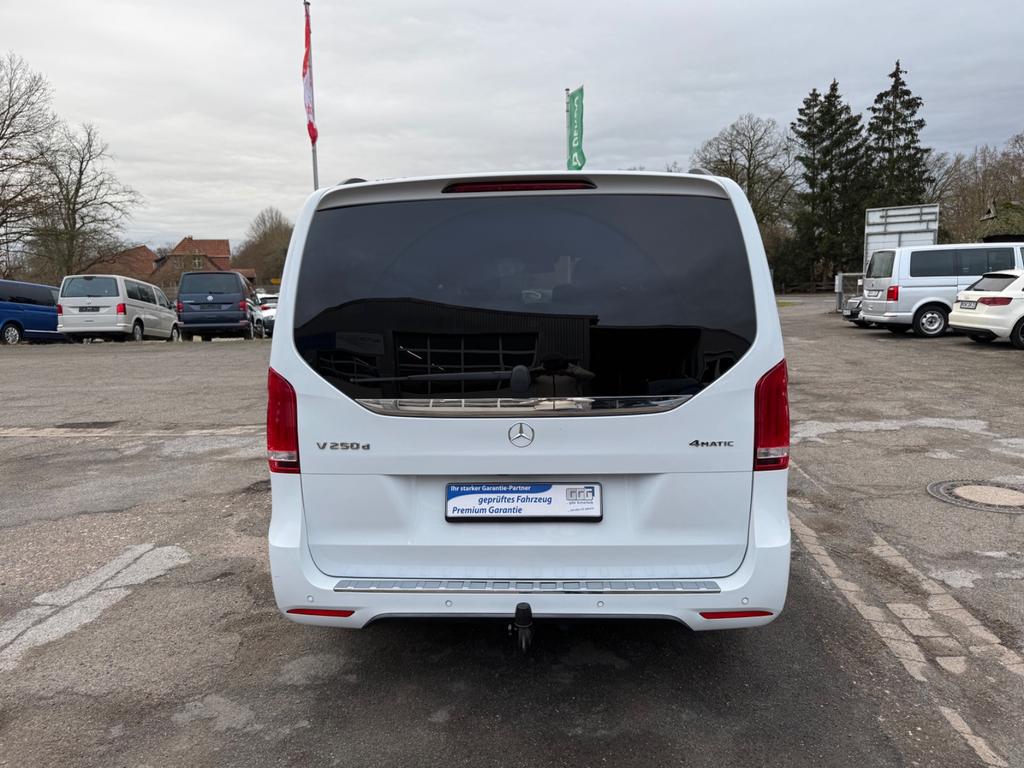 Mercedes-Benz V 250