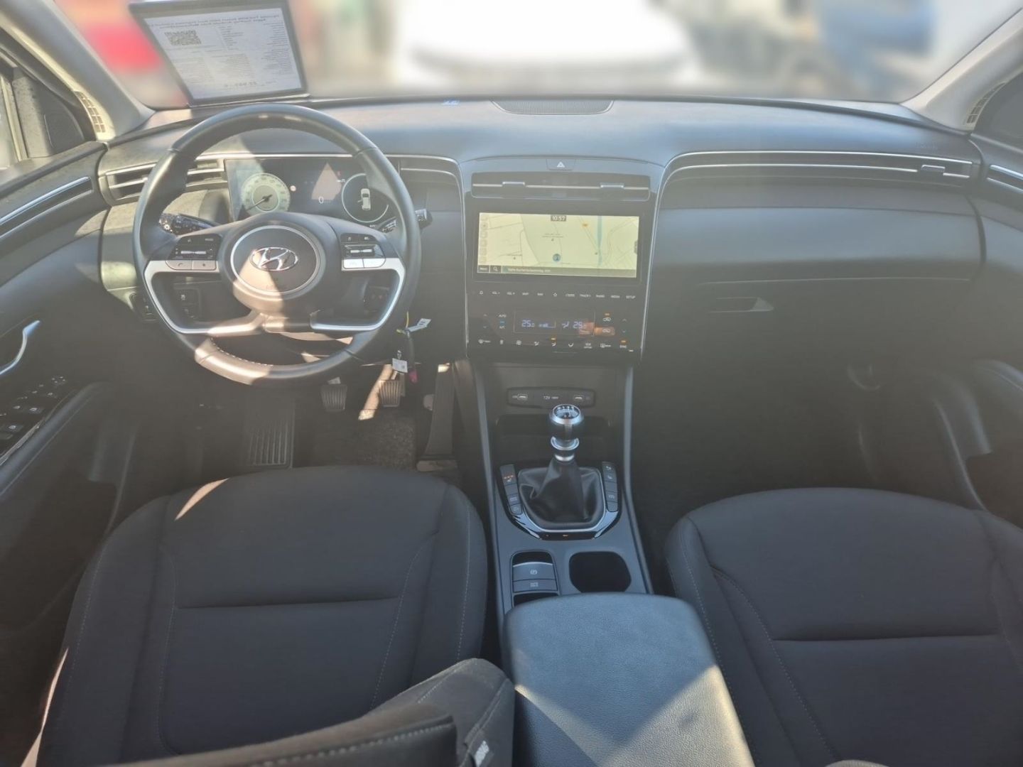 Fahrzeugabbildung Hyundai Tucson Select 2WD Navi Digitales Cockpit LED App