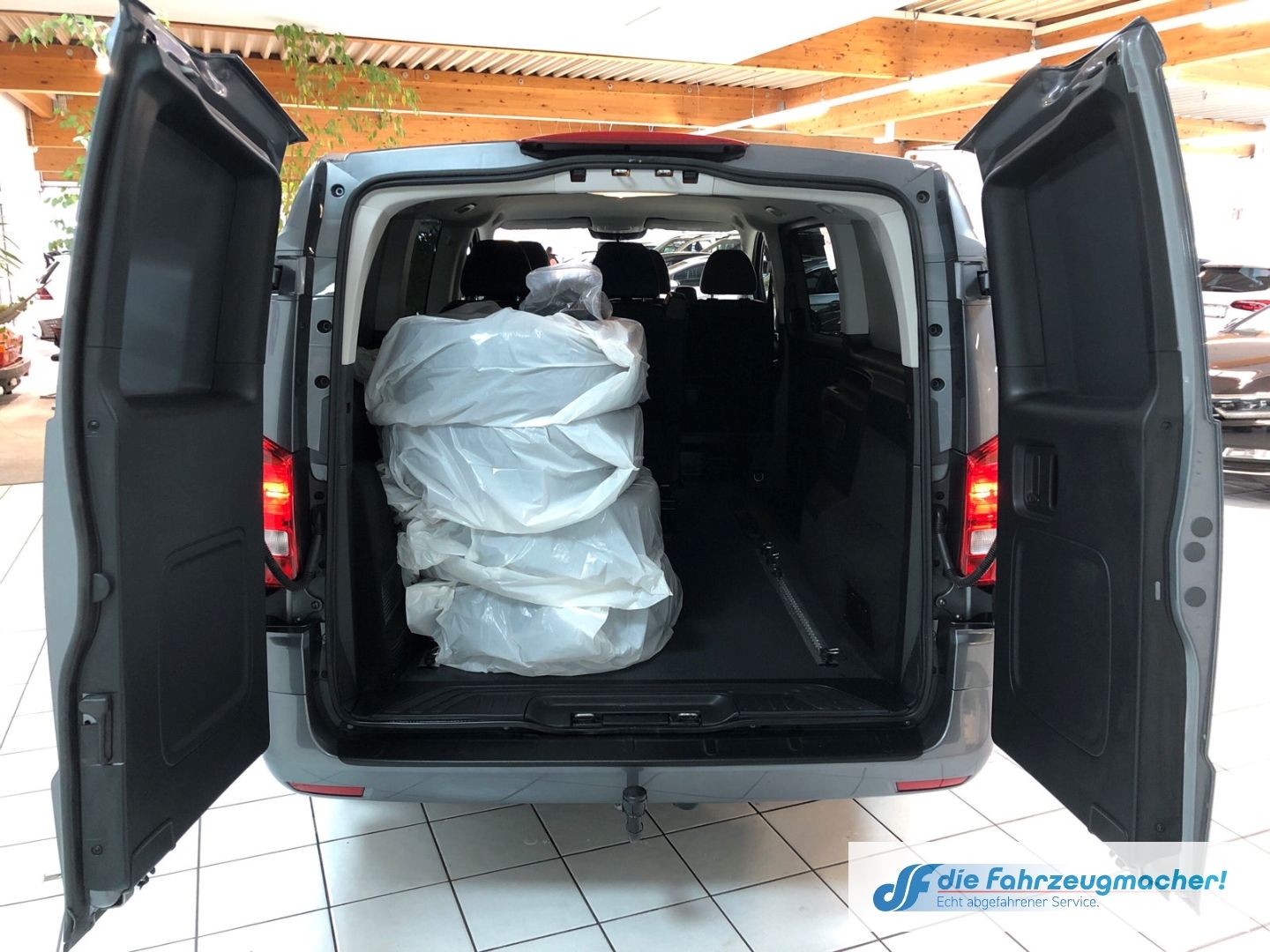 Fahrzeugabbildung Mercedes-Benz Vito Mixto 119 CDI lang EU6d AHK LED digitales C