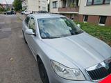 Skoda Octavia 1.8 TSI Ambiente Ambiente - Skoda Octavia mit Benzin-Antrieb: Limousine, 1.8