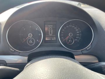 Volkswagen Golf - 11