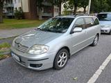 Toyota Corolla 1.6 Combi Kombi E12 - Toyota Corolla aus 2005: Kombi