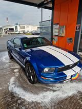 Ford Mustang - Ford Mustang mit LPG-Antrieb: Coupe