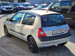 Fahrzeugabbildung Clio II Emotion tüv bis 05.2026