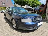 Audi A6 4,2 l 8 Zylinder 4B - Audi A6 aus 2000: 2.4