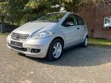 Mercedes-Benz A 150  Automatik/Standheizung/AHK/scheckheftgepf - Mercedes-Benz A 150: Van