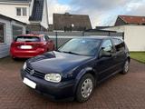Volkswagen VW Golf IV 1.6 von 1.Hd 154tsd 5-Türer Anh... - Volkswagen Golf: Iv V5