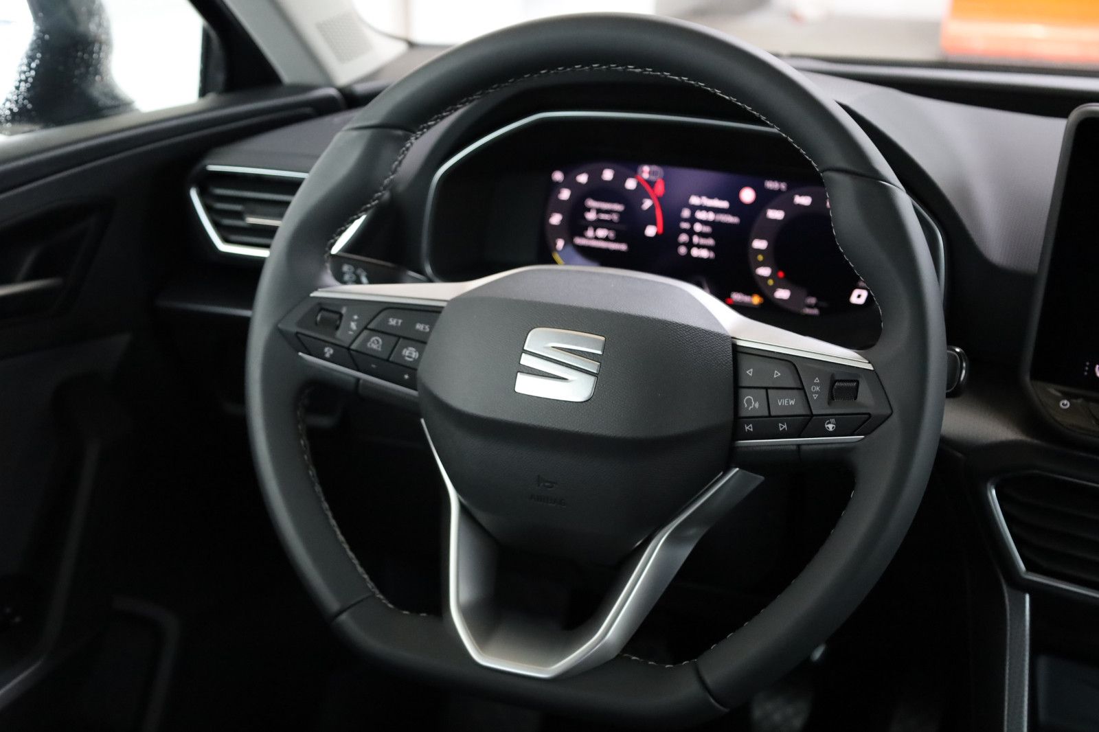 Fahrzeugabbildung SEAT Leon 1.5 TSI 85kW Style *Full-Link *Parklenk