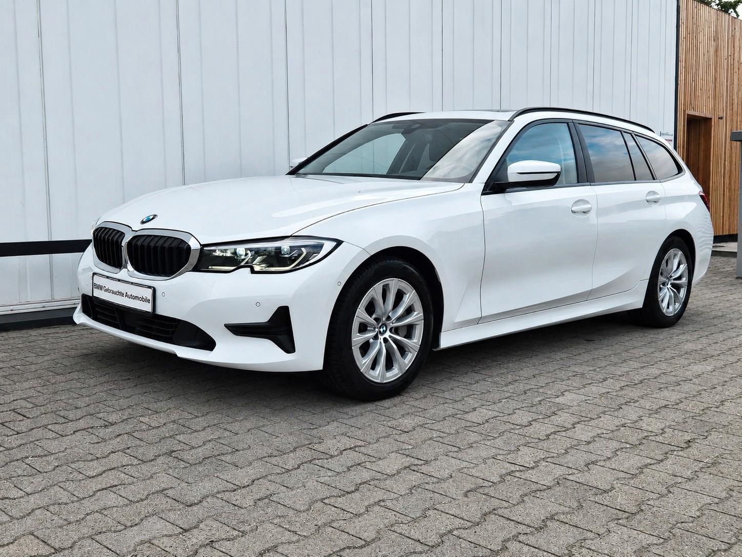 BMW 330d Touring*LASER*AHK*PANORAMA*KEYLESS*ACC