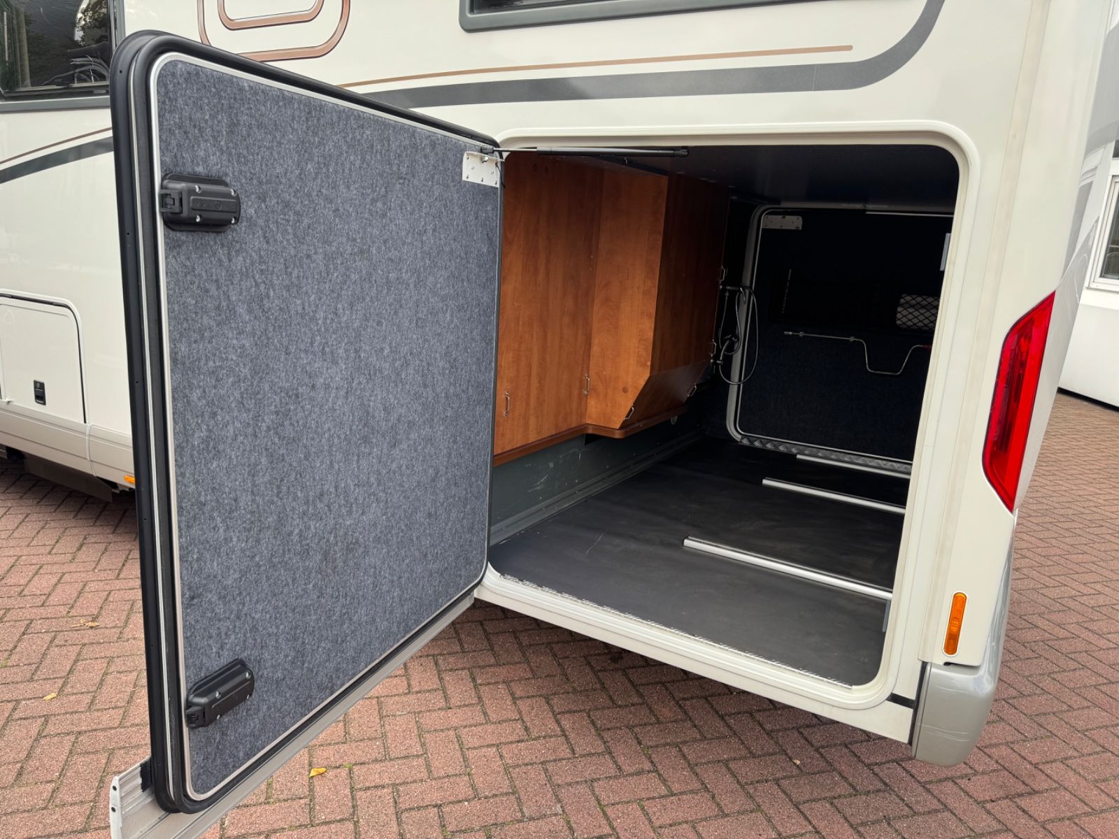 Fahrzeugabbildung Carthago CHIC C-LINE T 4.9 LE 9GT AUTOMATIK DUCATO MAXI