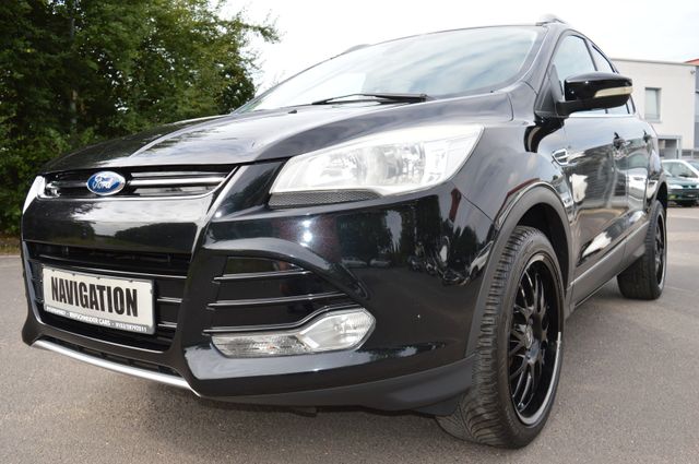 Ford Kuga Titanium*2 Hände*Beheiz. Frontscheibe*AHK*