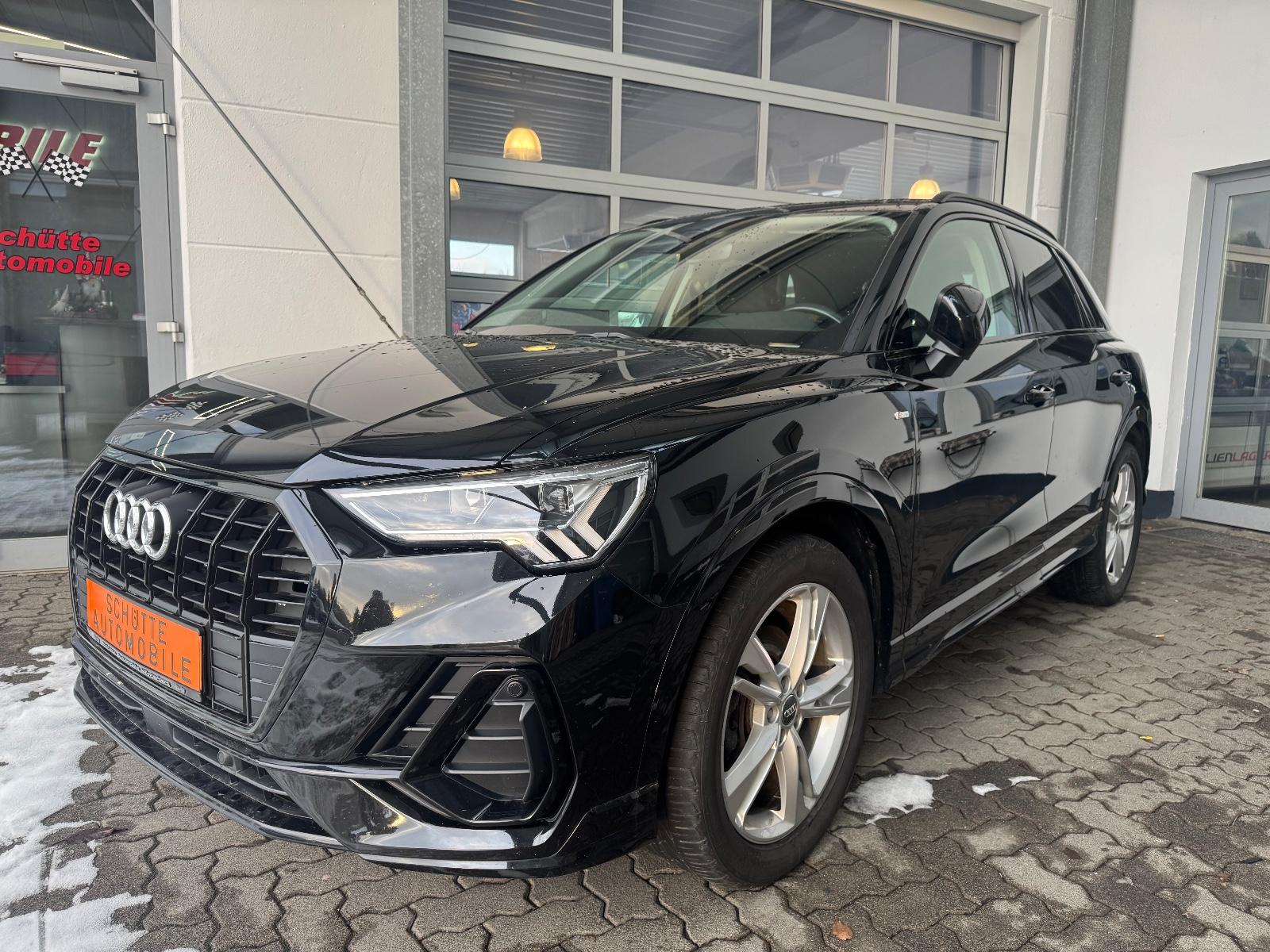 Audi Q3 35 TFSI S line, AHK,LED,Pano,8 fach Bereift