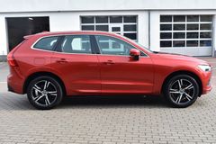 Fahrzeugabbildung Volvo XC60 D4 Schalter Momentum Pro*STDHZG*RFK*AHK*