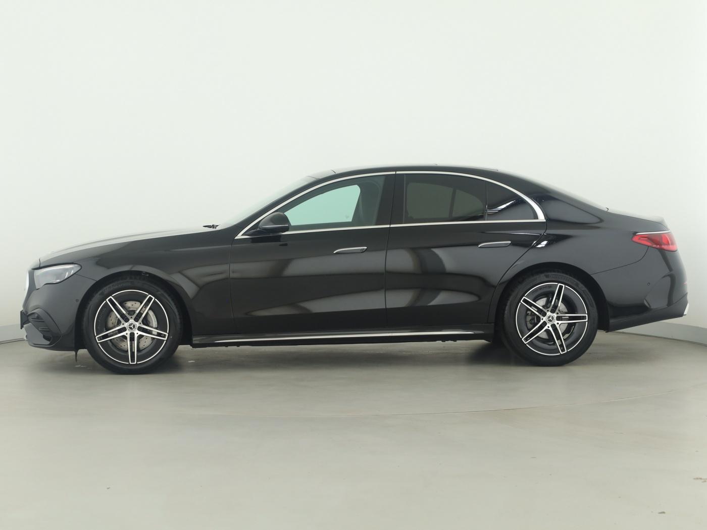 Mercedes-Benz E 200 AMG Adv*Pano*LED*Sitzhzg*Navi*19-Zoll*DAB*