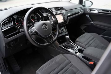 Fahrzeugabbildung Volkswagen TOURAN 1.8 TSI R-LINE PANO LED AHK DAB ALLWETERR