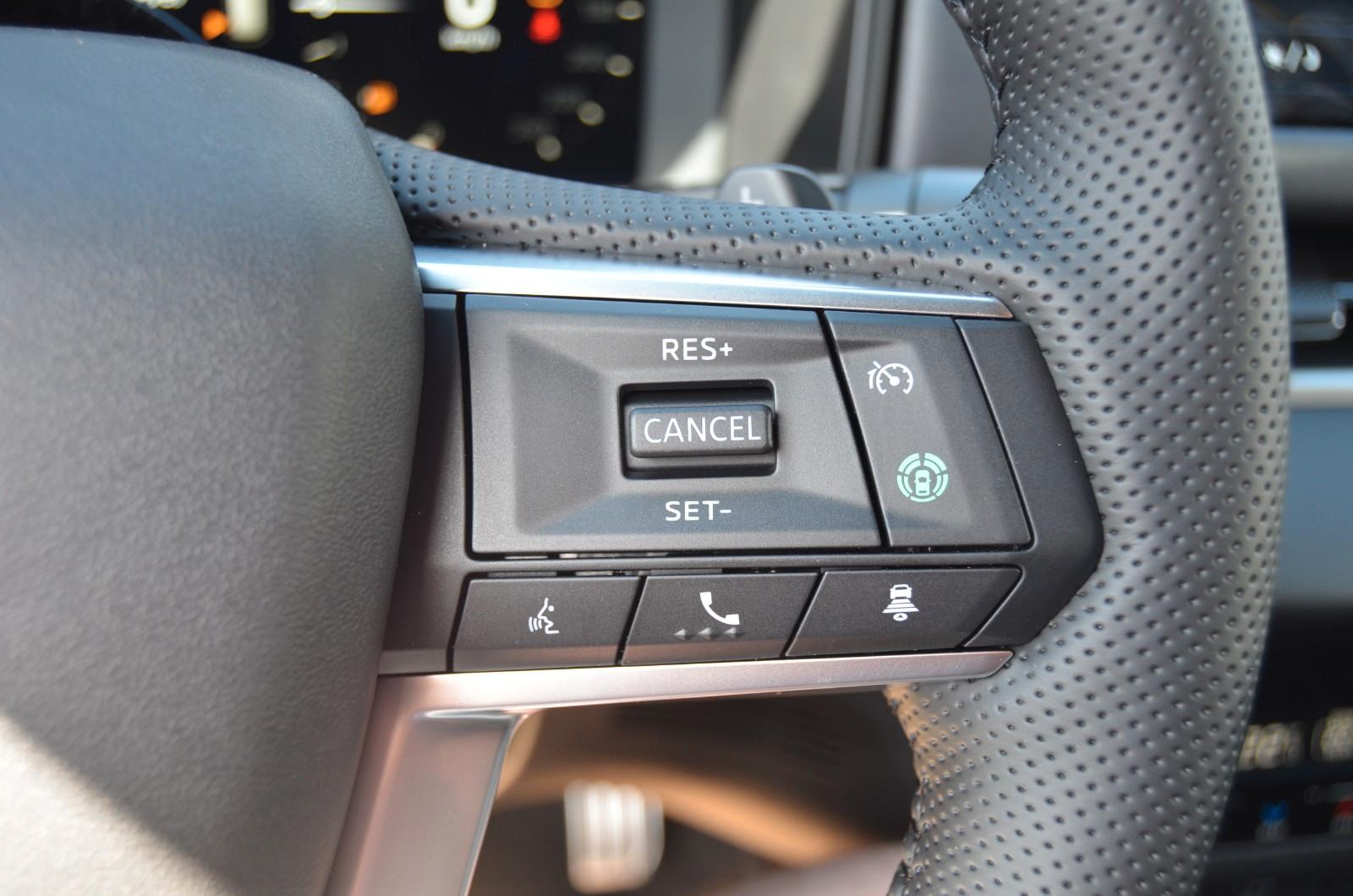 Mitsubishi Outlander 2.4 PHEV DIAMANT TOP AT 4WD LEDER MJ26