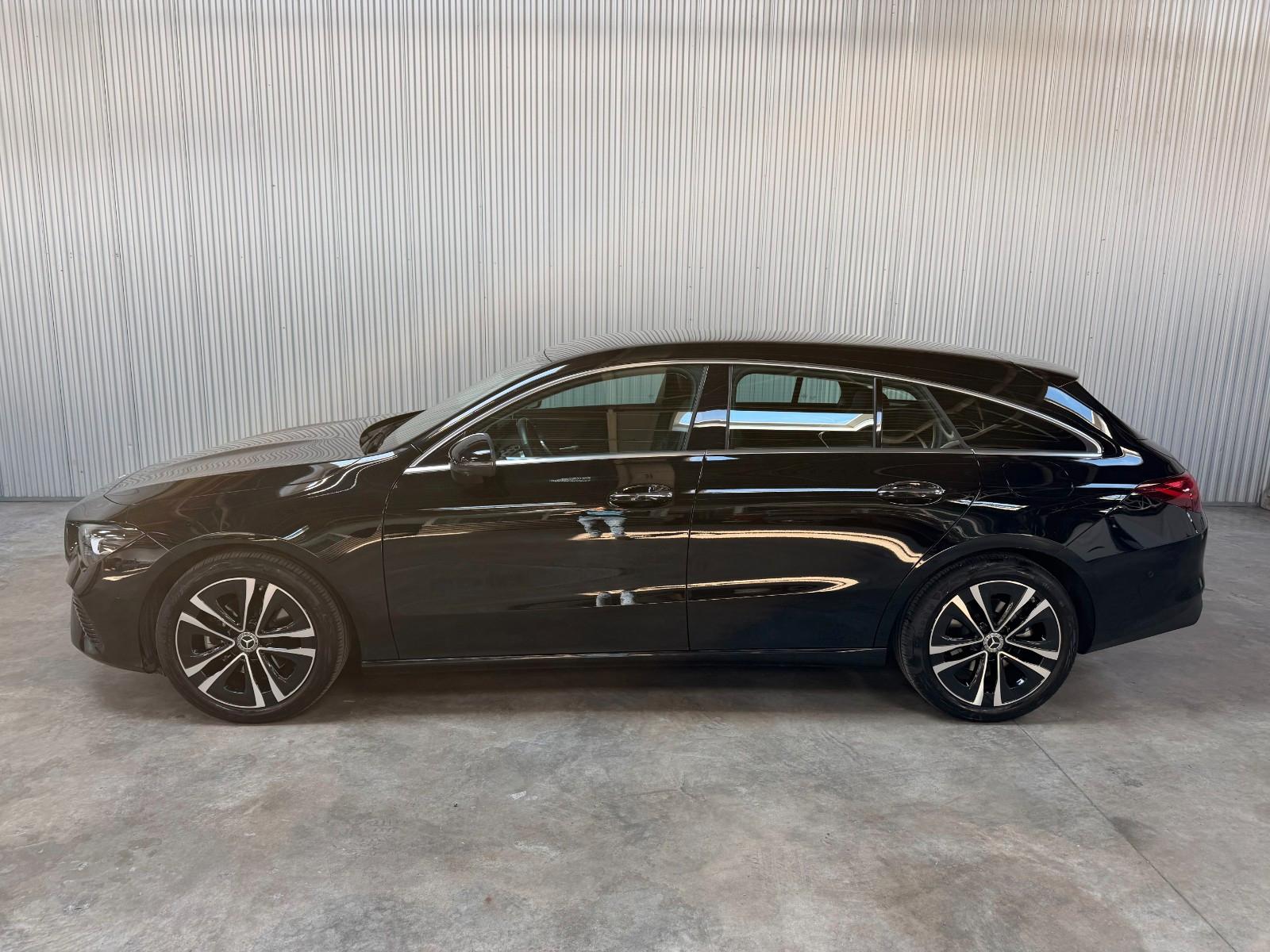 Mercedes-Benz CLA 200 Shooting Brake Progressive Line