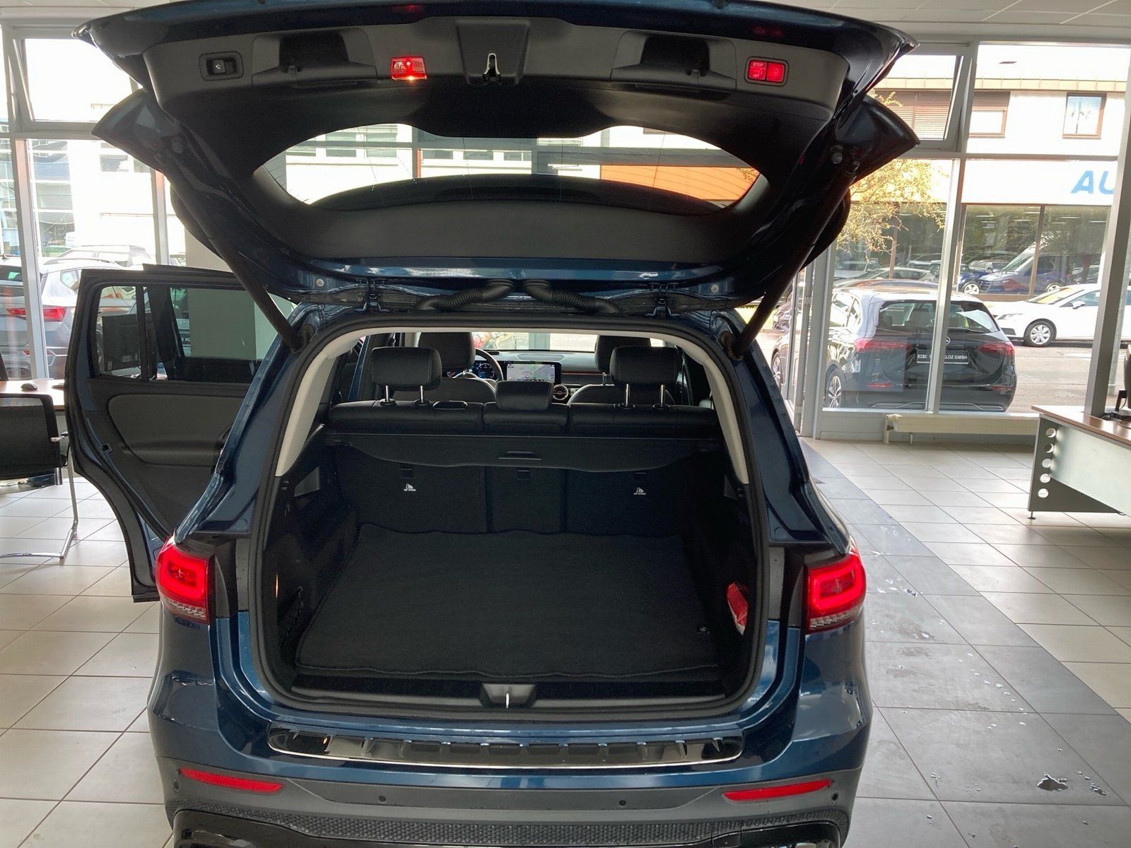 Fahrzeugabbildung Mercedes-Benz GLB 220 d 4M AMG*STDHZG*AHK*Distro*Burm*HUD*360*