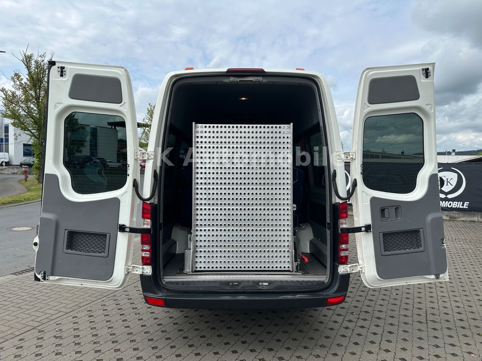 Fahrzeugabbildung Mercedes-Benz Sprinter II 316 CDI Kombi Maxi Automatik/9 Sitze