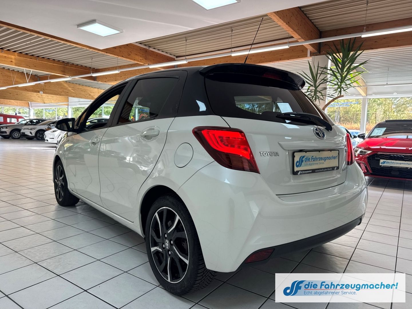 Fahrzeugabbildung Toyota Yaris Style Hybrid Mehrzonenklima DAB SHZ Keyles