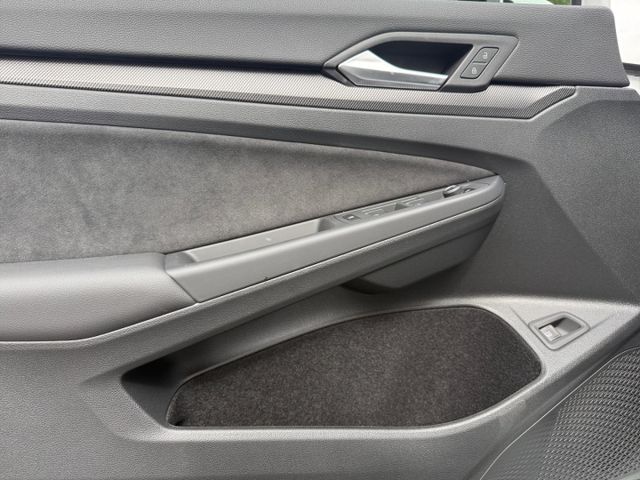 Golf 8 VIII GTE 1,5 l eHybrid AHK-el. klappb. Na