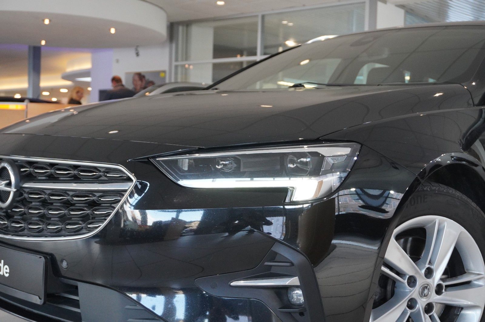 Fahrzeugabbildung Opel Insignia B ST 2.0D ELEGANCE NAVI/HUD/KAMERA/AHK