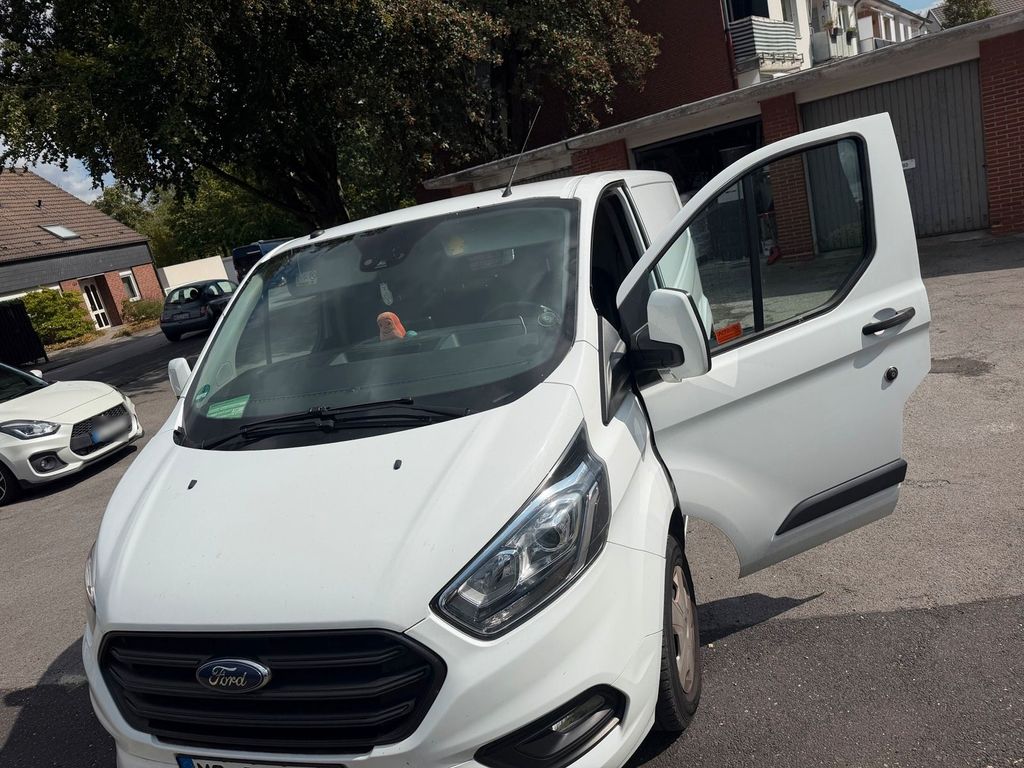 Image of Ford Transit Custom