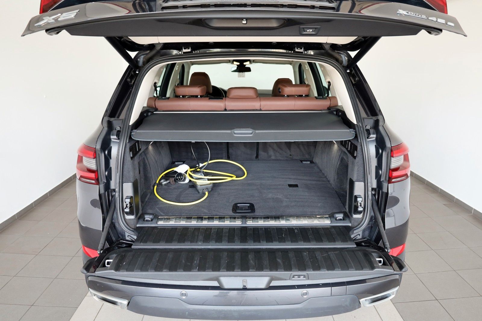 Fahrzeugabbildung BMW X5 xDrive 45 e,Leder,Navi,LED,SH,Kamera,
