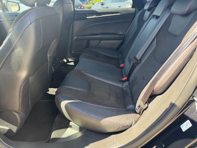 Ford Mondeo Turnier ST-Line AHKWinterpaket