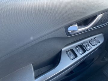 Hyundai Kona Select Elektro Kam.+KeyLess+Navi+SHZ+ACC