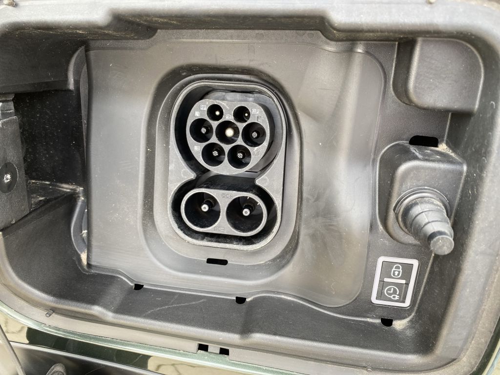 Fahrzeugabbildung Citroën e-C3 Aircross MAX *11 kW*Winter-Pak*Cam*Navi*