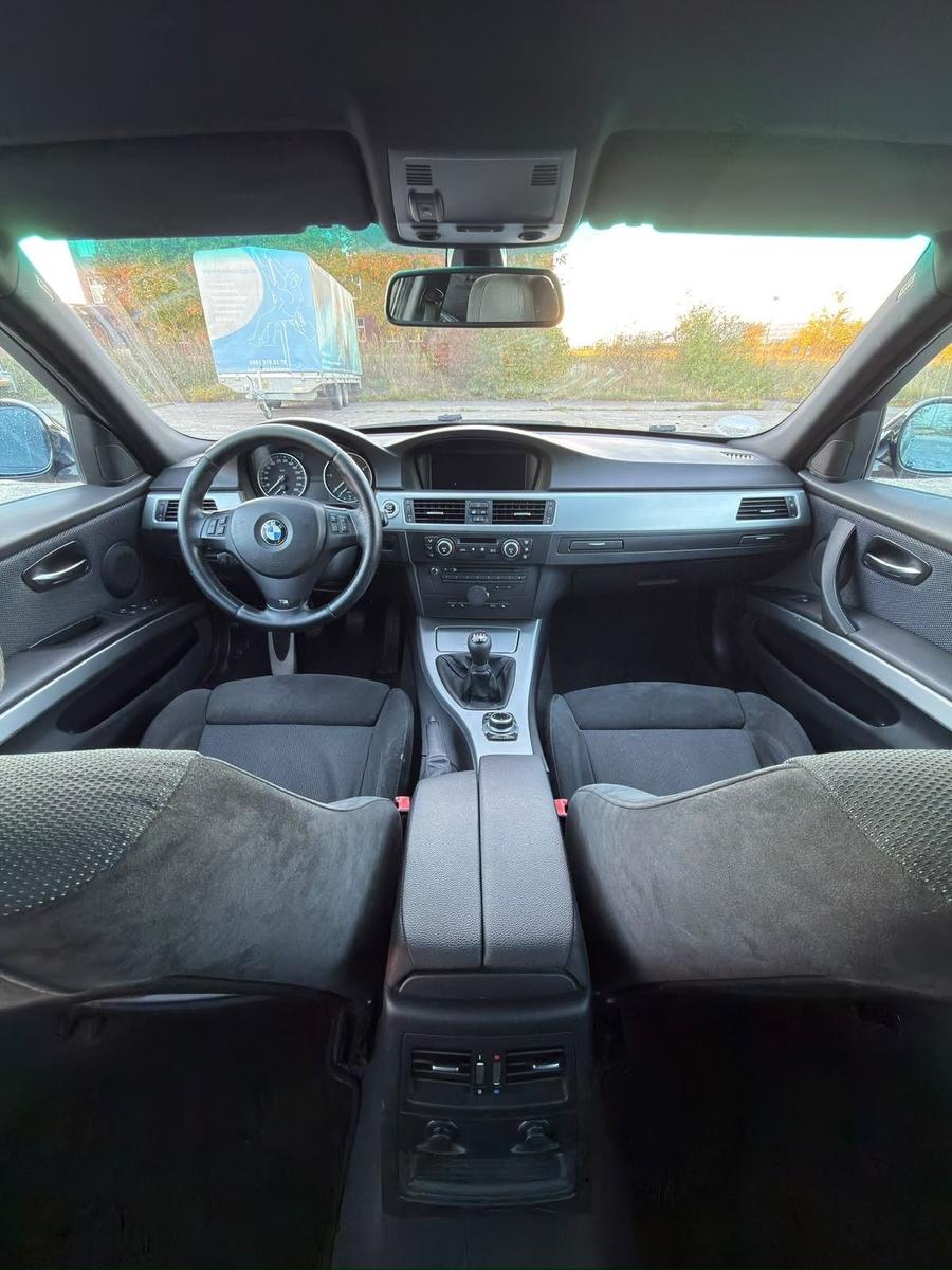 BMW 320 2009 — photo 6