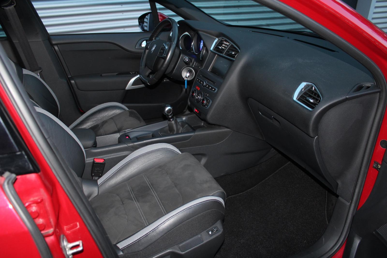 Citroën DS4 BlueHDI KLIMA NAVI 17.ZOLL ALU PDC 2.Hd