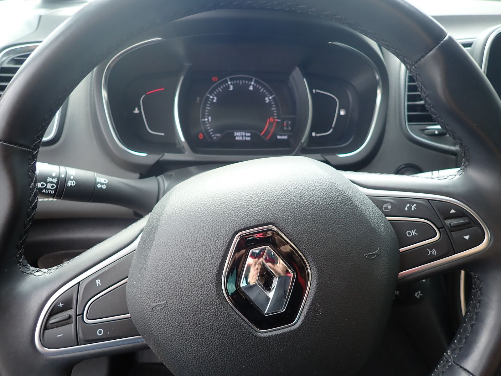 Fahrzeugabbildung Renault Scenic Intens TCe 140 GPF