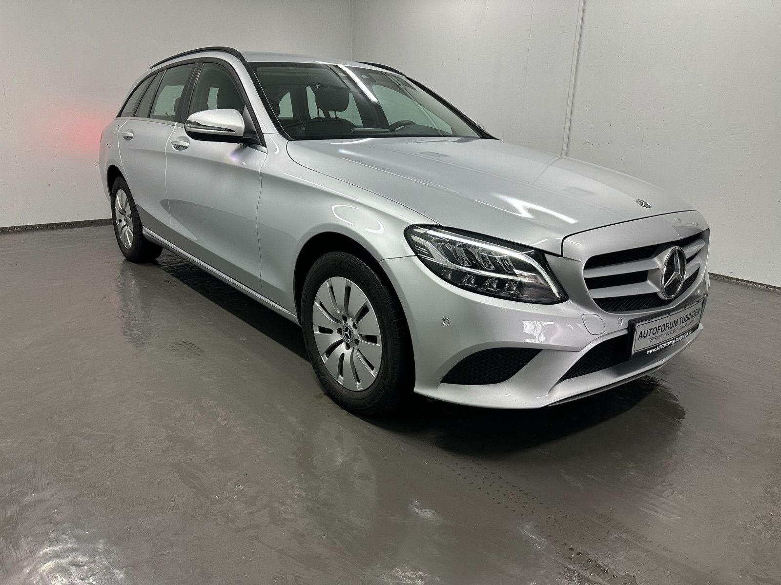 Fahrzeugabbildung Mercedes-Benz C 200 d T*DISTRO*AHK*SPURH*TOTWINK*SH*CARPL