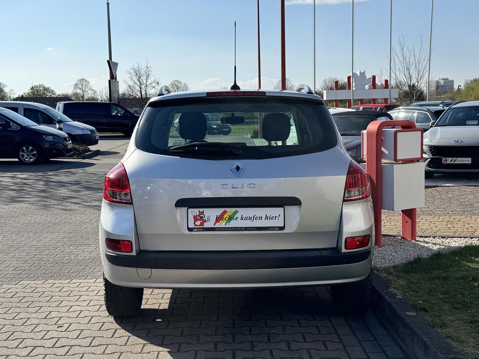 Fahrzeugabbildung Renault Clio Grandtour /NAVI/TMC/Klima/8x bereift