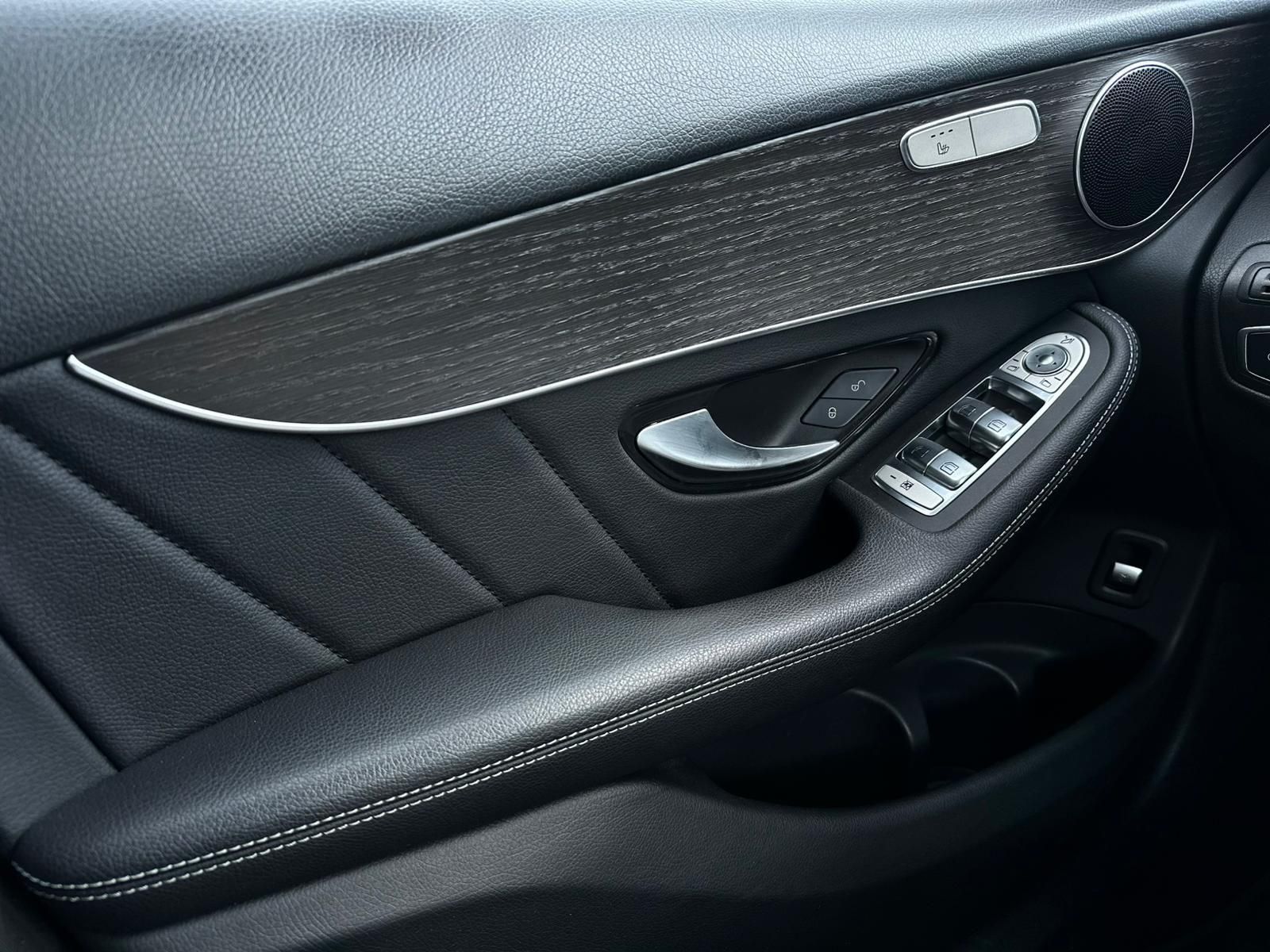 MERCEDES-BENZ GLC200d 4M AMG OFFROADER* LED#SHZ#PANO#TEMPO#NAV - Image 17