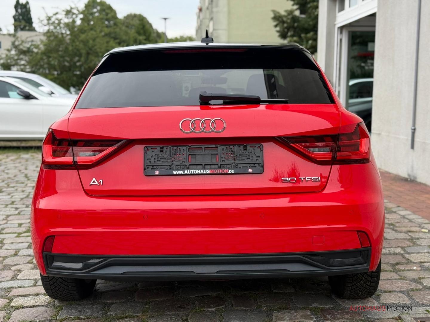 Audi A1 Sportback 30 TFSI S-tronic Apple CarPlay LED