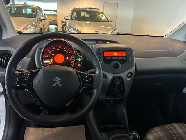 Fahrzeugabbildung Peugeot 108 Active