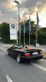 BMW E36 328i Cabrio //M-paket//individual - BMW 328 mit Benzin-Antrieb: Cabrio, E36 328i
