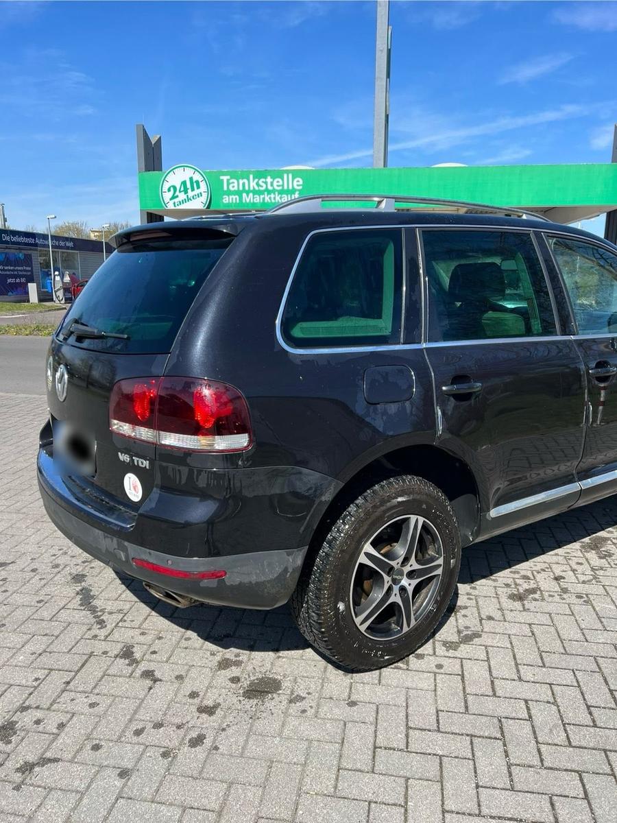 Volkswagen Touareg 2008 — engine 239 HP (176kW)