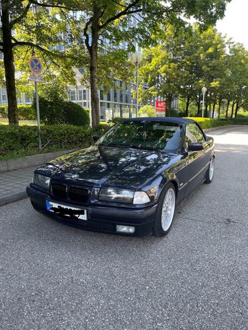 BMW 320i Cabrio 320i