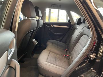 Audi Q3 sport quattro *2. Hand*Klima*Navi*LED*AHK*SHZ