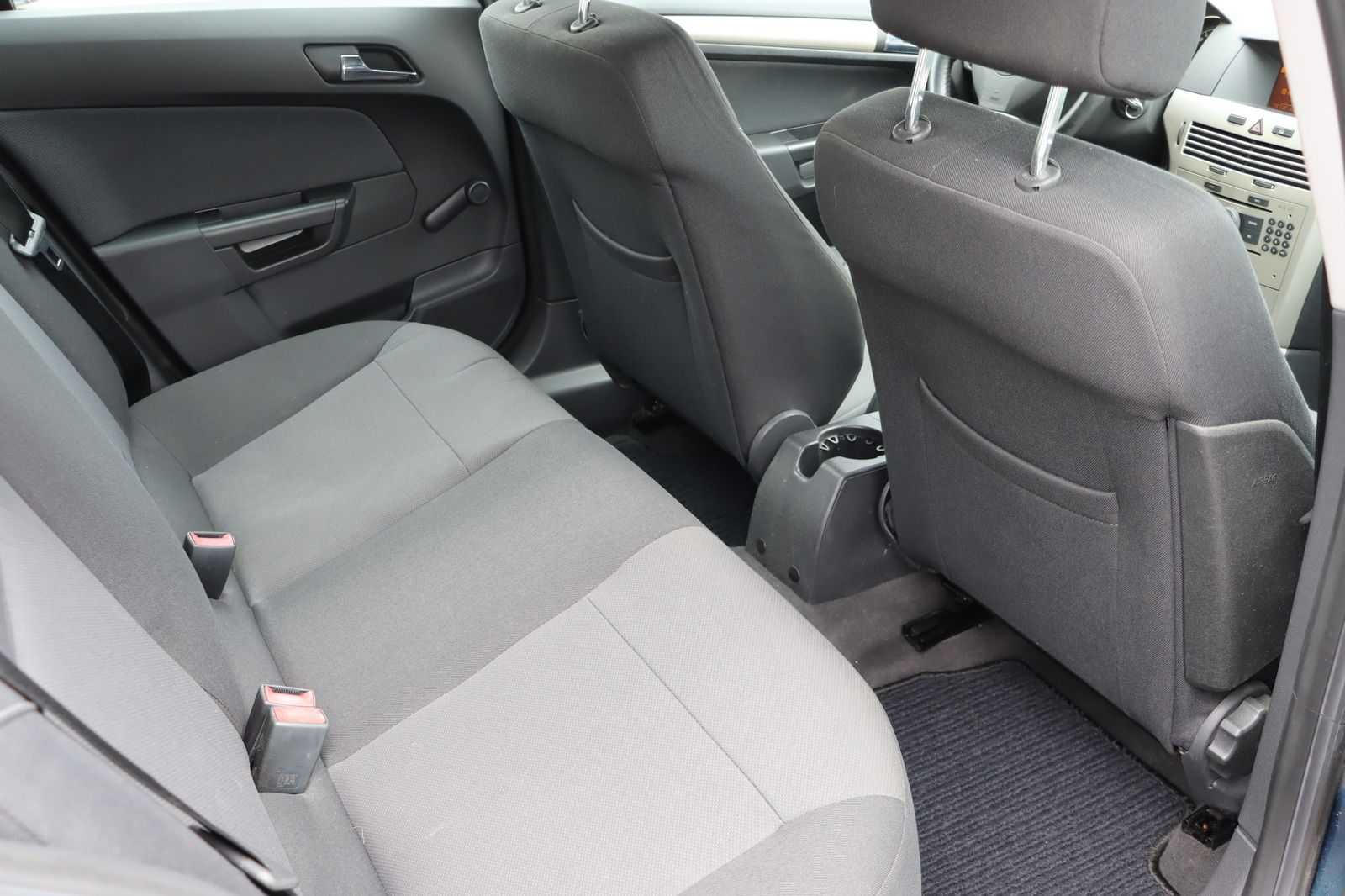 Fahrzeugabbildung Opel Astra 1.4i TWINPORT Edition * Klima * HU/AU neu