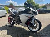 Yamaha R1 RN22  - YAMAHA WEIß R1