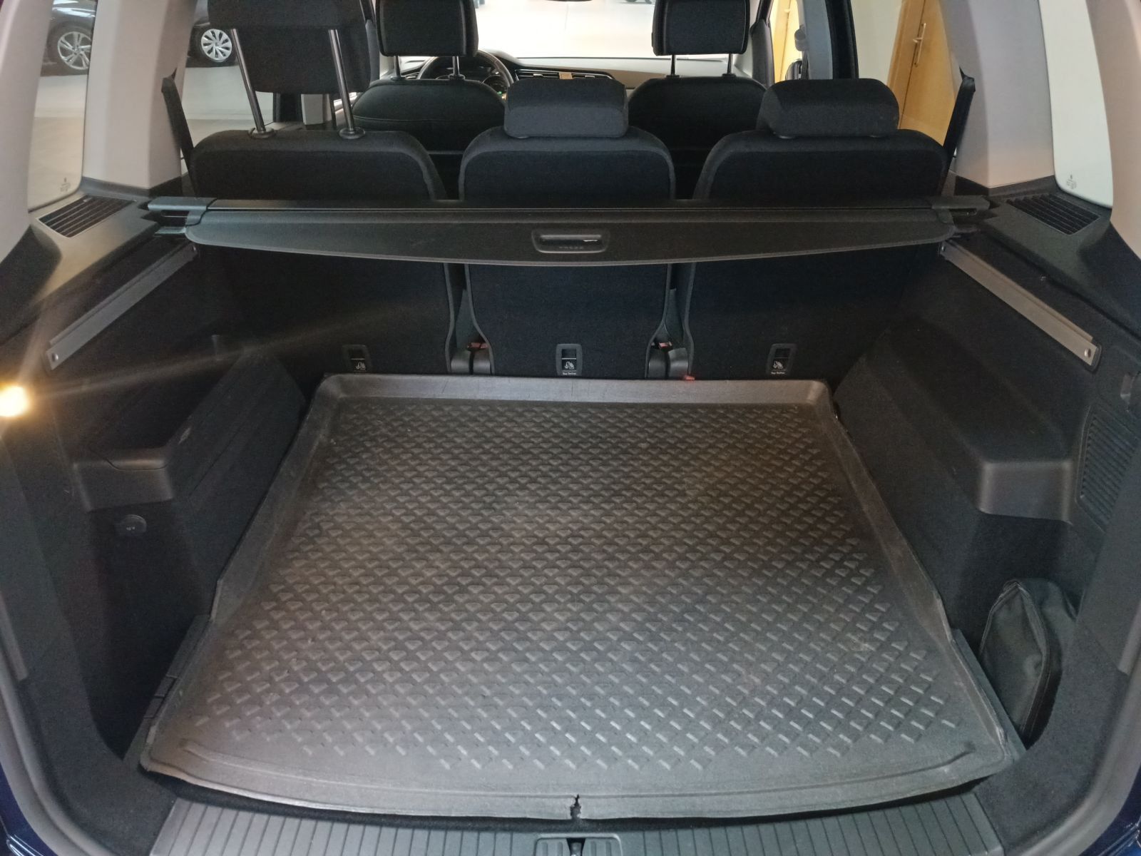 Volkswagen Touran - Bild 8