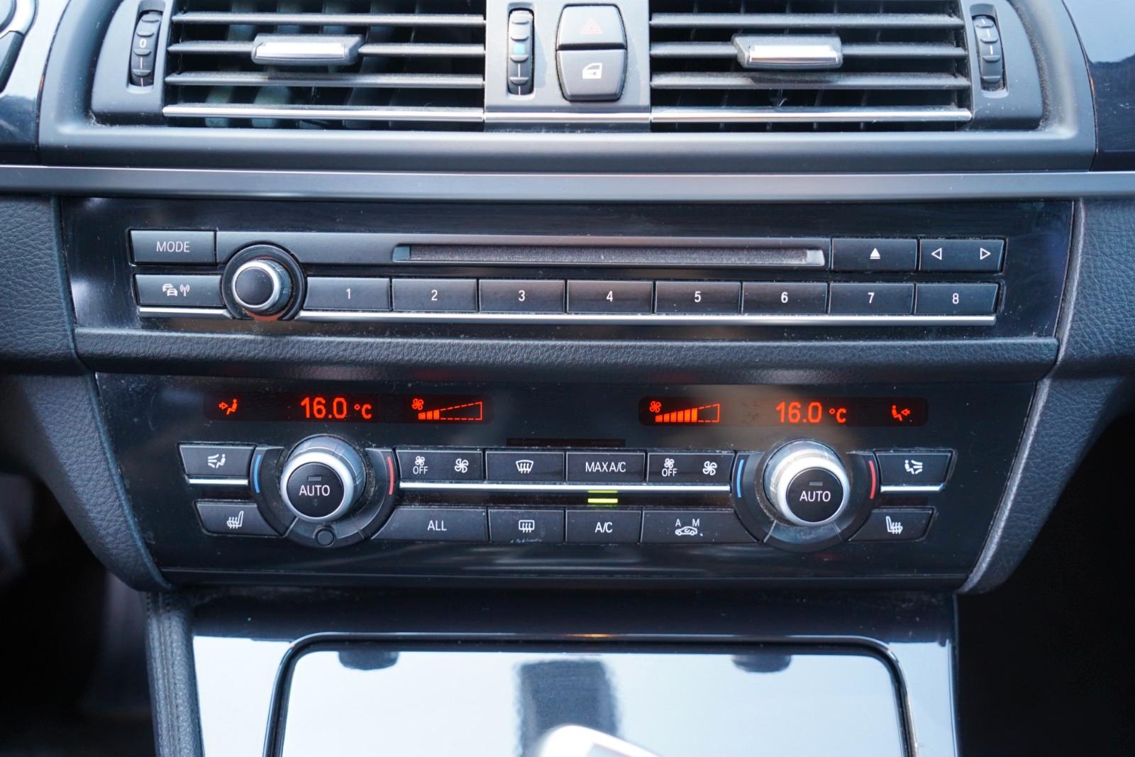 BMW 520d F11 Touring Bi-Xenon*Navi*Temp*AHK*